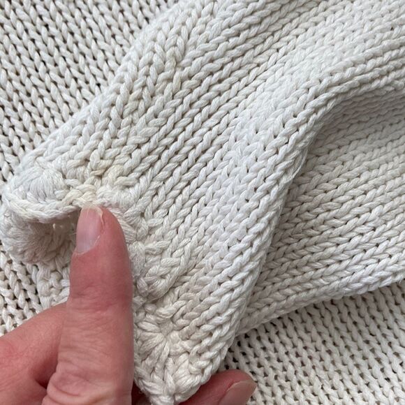 Vintage Jennifer Reed Hand Knit Embroidered Floral Winter Sweater Medium - Picture 15 of 16